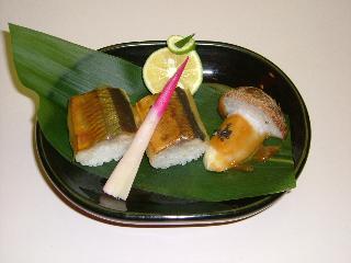 写真：秋刀魚の棒寿司