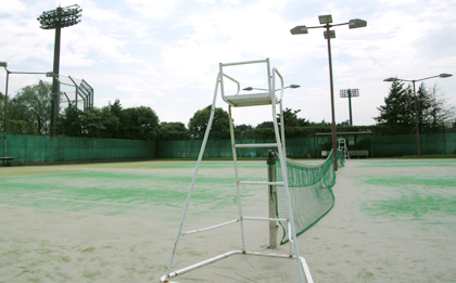 写真　篠崎公園のテニスコート