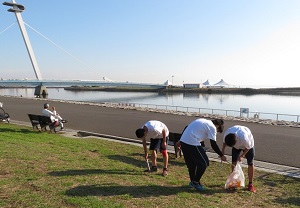 紅葉川高校ゴミ拾い