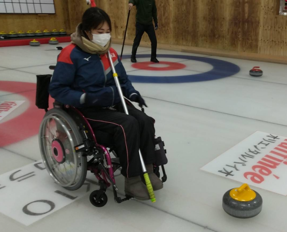 プレー中の花岡選手