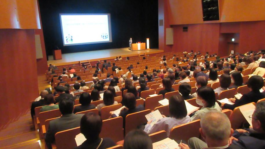 令和7年度全体会議の会場の様子
