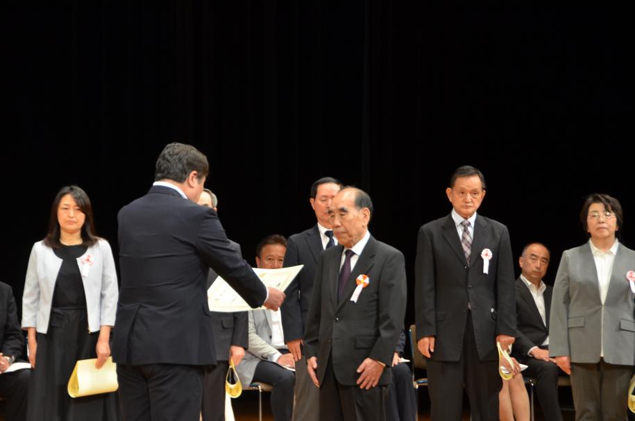環境をよくする運動功労者表彰授与