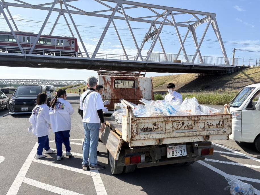 令和7年ごみ拾い風景ごみ回収