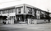 昭和32年　江戸川区役所本庁舎