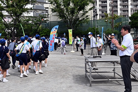 「葛西地区自転車盗ゼロ作戦」の様子2