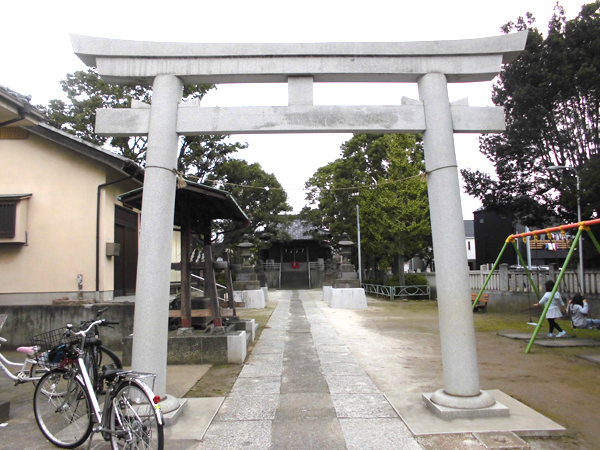 写真　白鬚神社