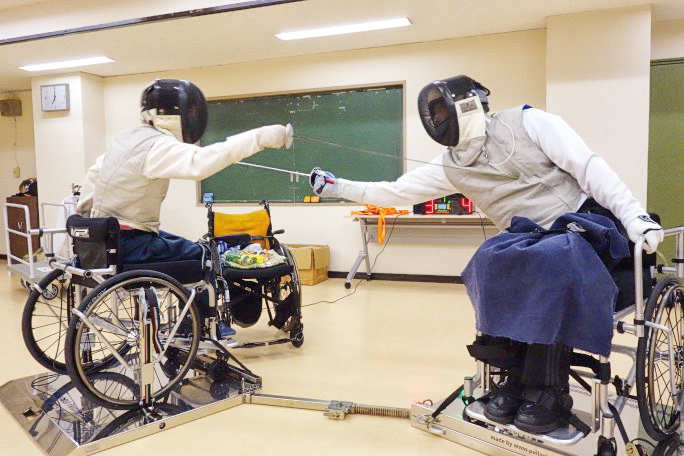車いすフェンシング