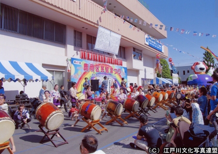 写真　バチさばき必見　鹿骨区民館まつり