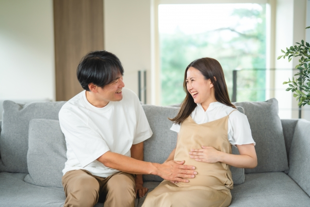 笑顔の夫婦