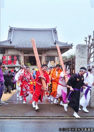 写真　東葛西の奇祭　雷の大般若3