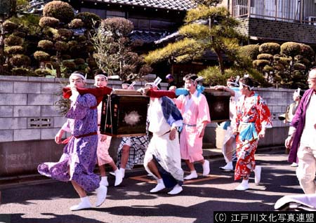 写真　東葛西の奇祭　雷の大般若4