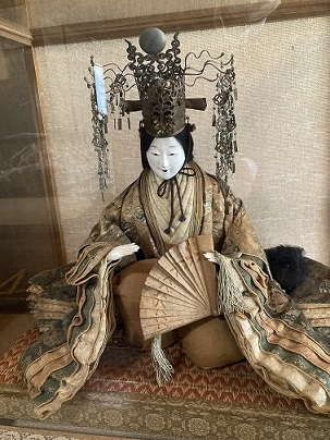 女びな