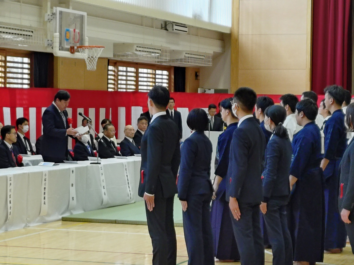 上記の会で挨拶する区長