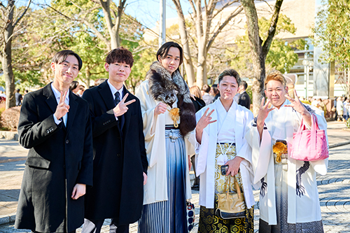 男性5人組