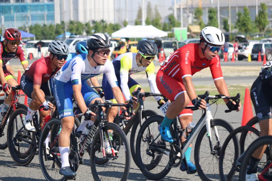 競技中の田中航太選手