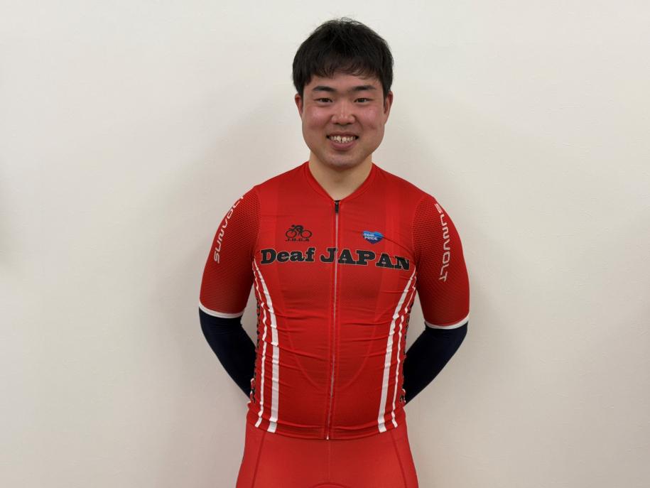 田中航太選手、正面からの写真