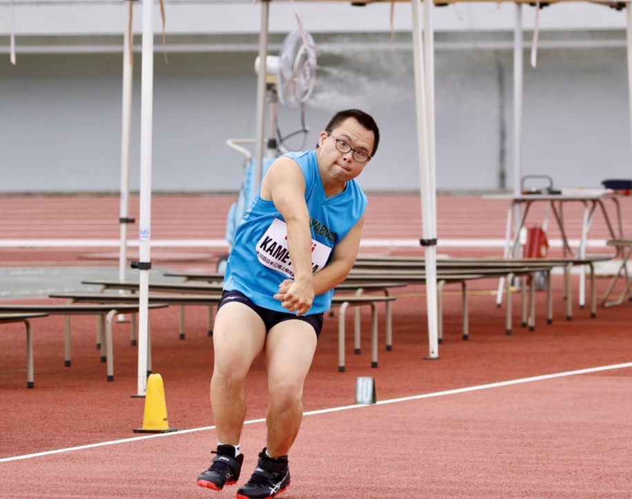 競技中の亀山選手