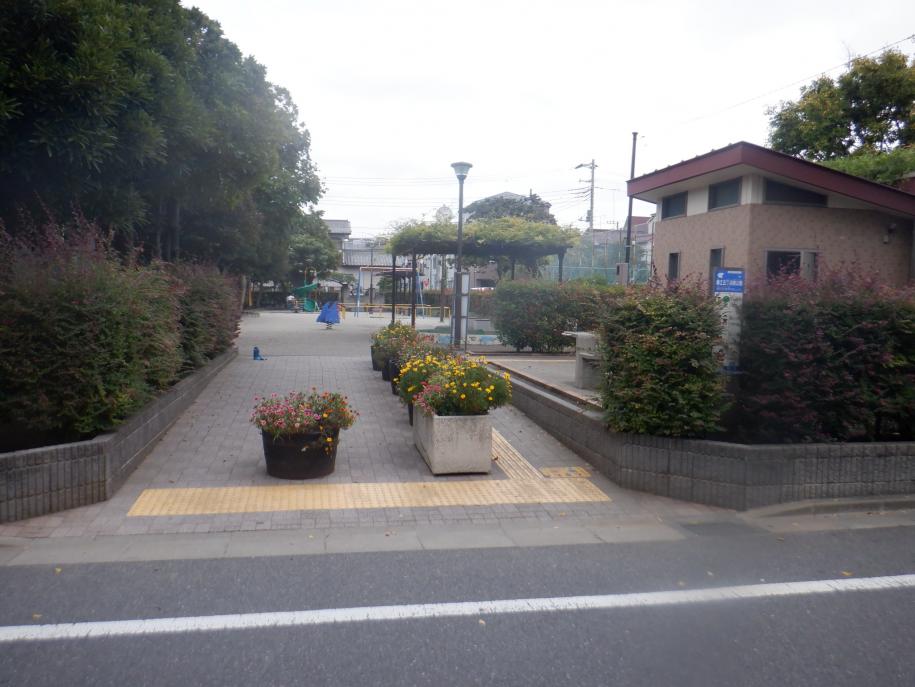 春江五丁目南公園（西側）