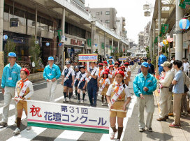 小岩フラワーロードで毎年開催される「花壇コンクール」の写真