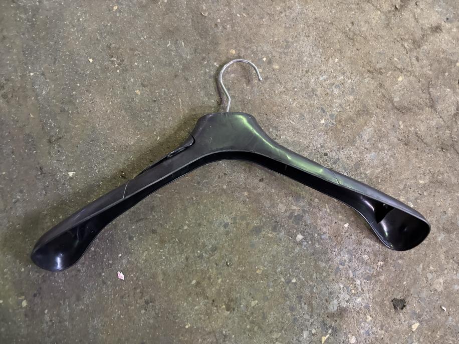 金属製フック付きハンガー