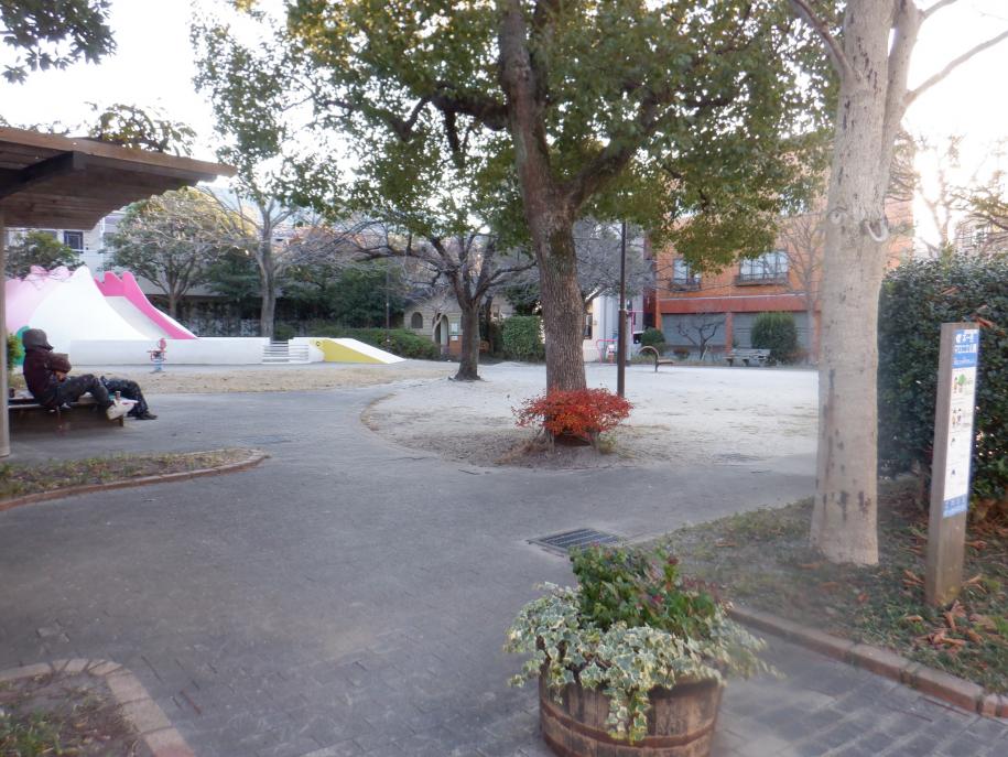 本一色マロニエ公園