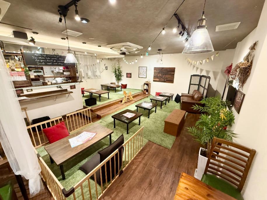 アヤスHR合同会社　店内