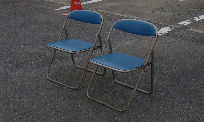 写真：折りたたみ椅子