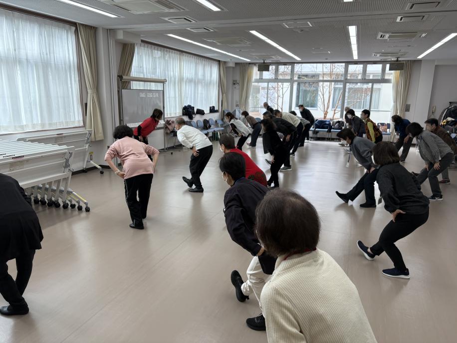 リズム運動　準備体操の様子