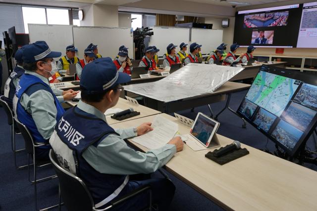 災害対策本部設置訓練、ドローンを使用した被害状況確認