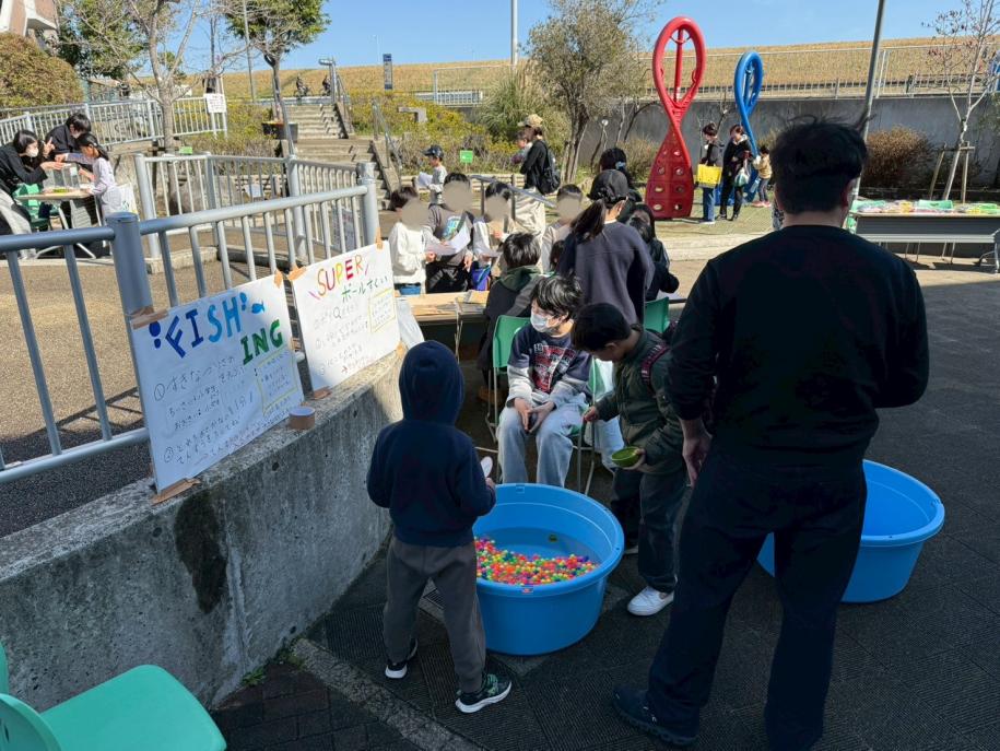 あそびのひろばin未来館のイベントに参加する子どもたちの様子