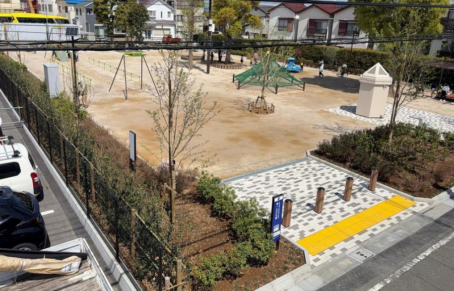 東一之江公園の全景写真