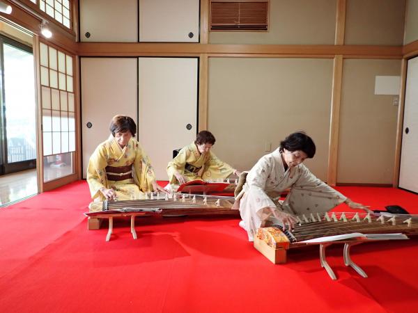 箏の調べ