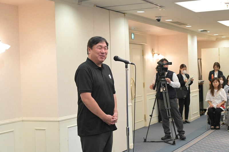 鈴木青少年の翼出発式での区長からの挨拶(オーストラリア)