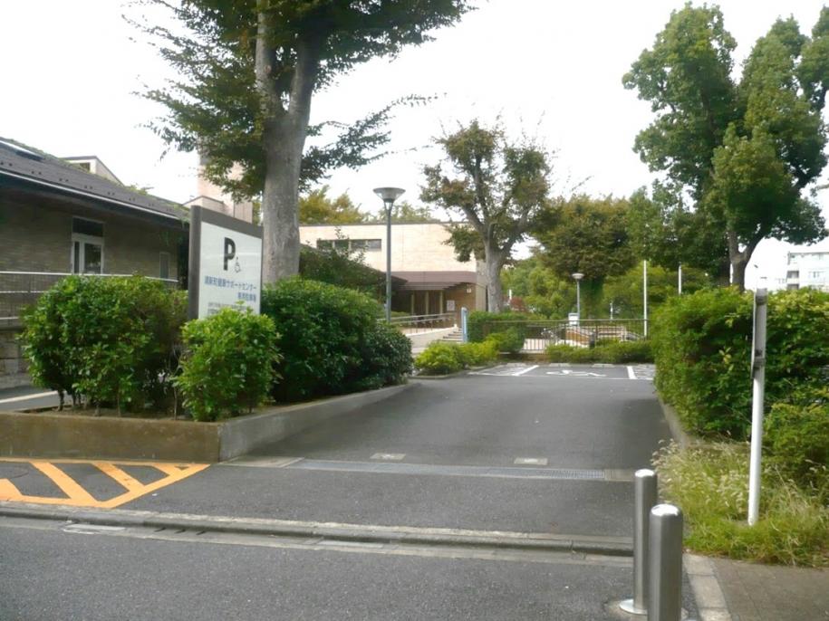 駐車スペース、入り口2