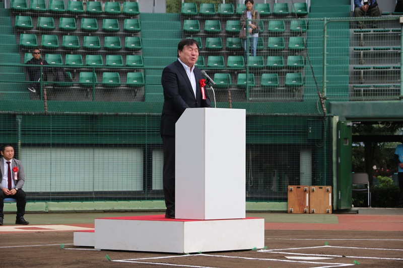 女子軟式野球ジャパンカップでの区長挨拶