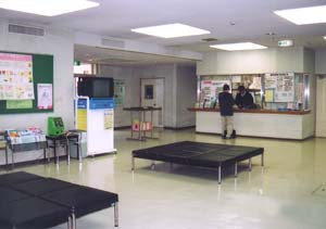 写真：小岩健康サポートセンター内の写真（1階ロビー）