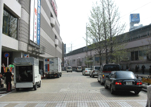 写真　JR小岩駅北口周辺・現在