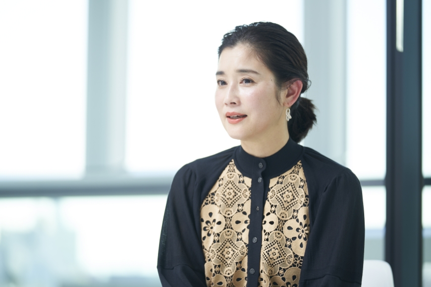 石田ひかり